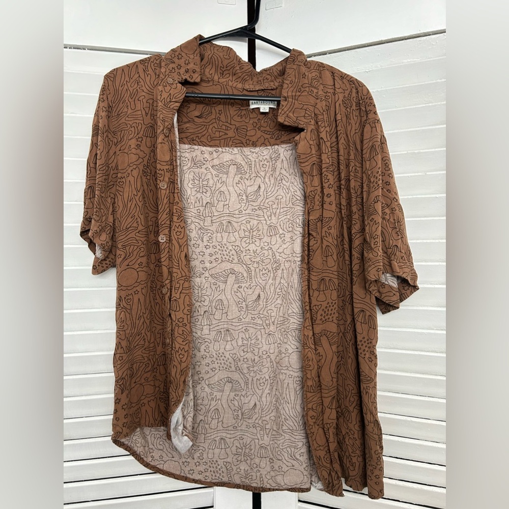 Cute hippy button up shirt!